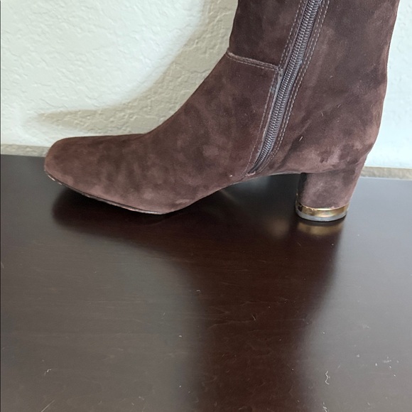 Tory Burch Uma Brown suede Logo  Boots. Size 10 - Picture 8 of 14